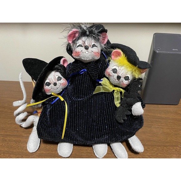 Annalee Halloween Triple Trouble Smiling Witch Mice 10” Tall, Halloween 2005 - Picture 1 of 9